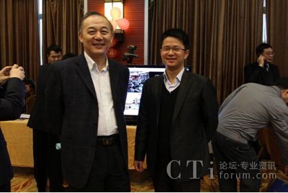 �Aƽ�ɷݸ�����(j��ng)�������������c�Ї�ƽú���R���F(tu��n)������Ӱ