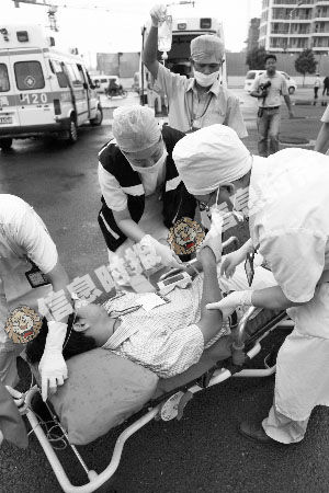 ��خ�^(q��)�e�����а���ȼ�¼���(y��ng)����Ԯ����(x��)��120���ӓ��ȡ����ߡ�